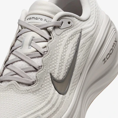 Nike Vomero Plus Running Shoes HV8150005 Sizing Nike Vomero Plus Running Shoes HV8150005