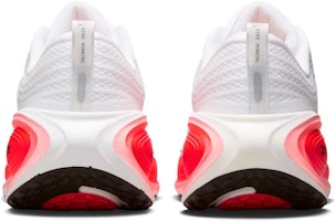 나이키 보메로 플러스 '화이트 브라이트 크림슨' HV8150-100 Sizing 나이키 보메로 플러스 '화이트 브라이트 크림슨' HV8150-100