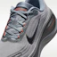 Sizing Nike Vomero Plus Gris Cool/Naranja Seguridad/Gris Metálico/Negro HV8150-014