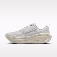 Nike Vomero Plus Platinum Tint/Gray Fog/Iron Gray/Reflect Silver IQ0308-094 Nike Vomero Plus Platinum Tint/Gray Fog/Iron Gray/Reflect Silver IQ0308-094