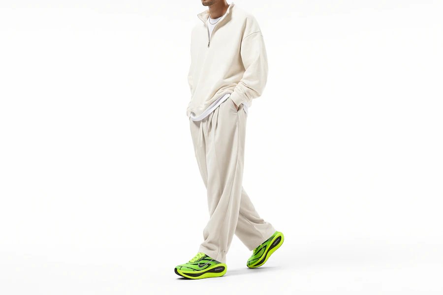 Nike Vomero Plus SE Multicolore/Bolt/Bianco/Nero IM8072-999 Order Nike Vomero Plus SE Multicolore/Bolt/Bianco/Nero IM8072-999