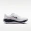 Lookbook Nike Vomero Plus 白/綠光/世界靛藍/午夜海軍藍 HV8150-109