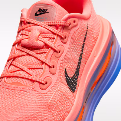 Nike Vomero Premium „Atomic Pink/Racer Blue/Crimson Tint“ HQ2050-600 Details for Nike Vomero Premium „Atomic Pink/Racer Blue/Crimson Tint“ HQ2050-600