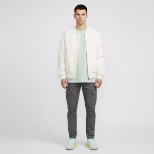 ナイキ ヴォメロ プレミアム ''ベアリーボルト'' HQ2050-300 Lookbook ナイキ ヴォメロ プレミアム ''ベアリーボルト'' HQ2050-300