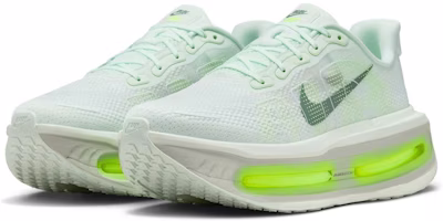 ナイキ ヴォメロ プレミアム ''ベアリーボルト'' HQ2050-300 Details for ナイキ ヴォメロ プレミアム ''ベアリーボルト'' HQ2050-300