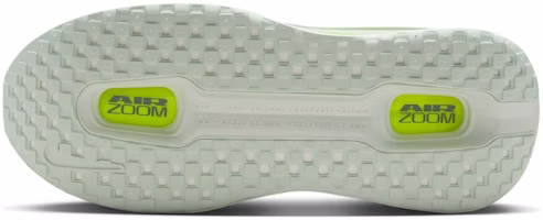 ナイキ ヴォメロ プレミアム ''ベアリーボルト'' HQ2050-300 Sizing ナイキ ヴォメロ プレミアム ''ベアリーボルト'' HQ2050-300