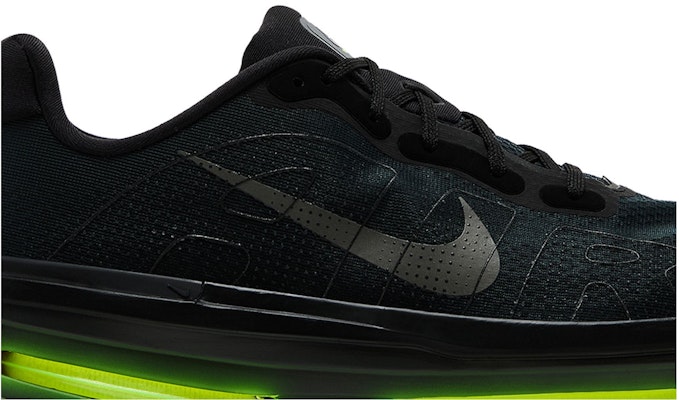 Nike Vomero Premium 黑綠配色 HQ2050-001 Order Nike Vomero Premium 黑綠配色 HQ2050-001