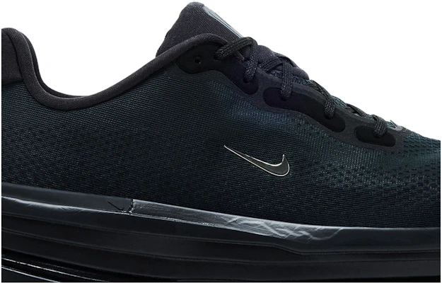 Nike Vomero Premium ''Hitam Putih'' IQ0627-001 Order Nike Vomero Premium ''Hitam Putih'' IQ0627-001