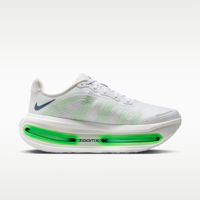 Lookbook Nike Vomero Premium 白/綠火花/米白/午夜海軍藍 HQ2050-102