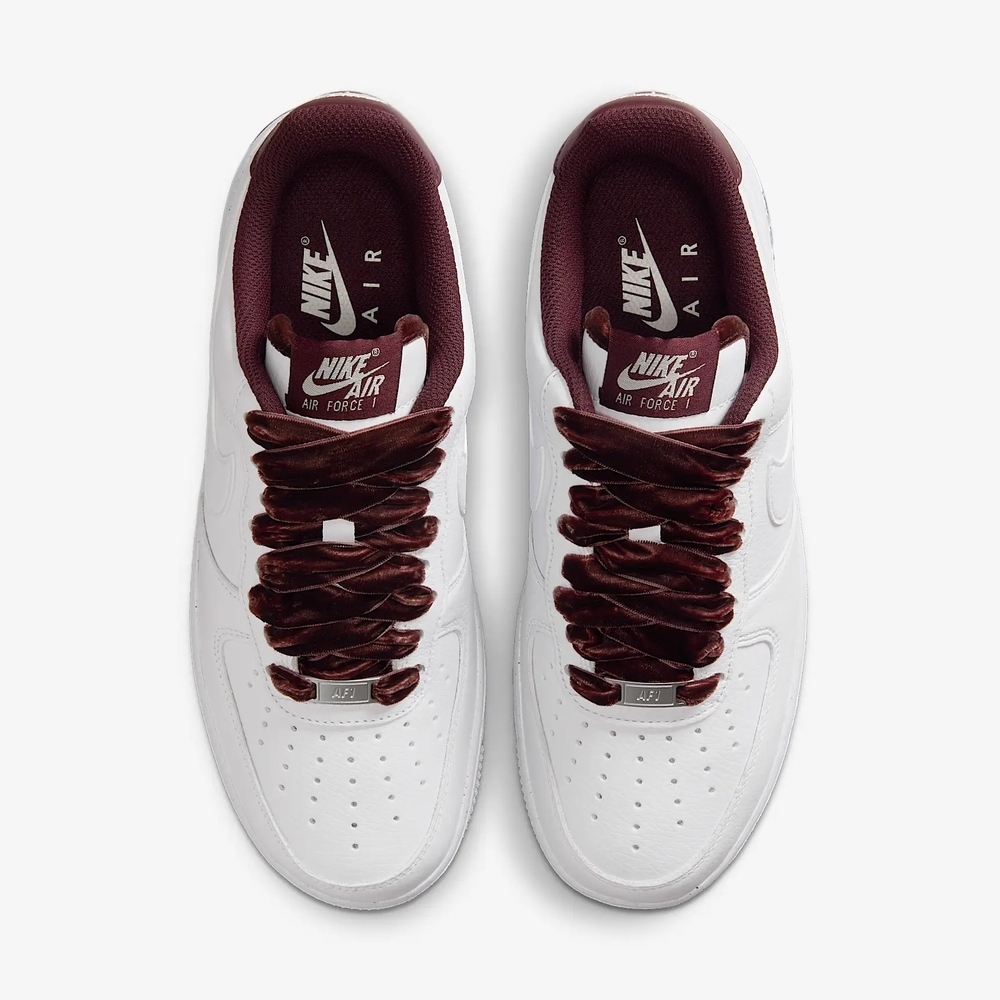 Shop (W) NIKE Air Force 1 ''07 Kasut Kasual Vintage HV4403600