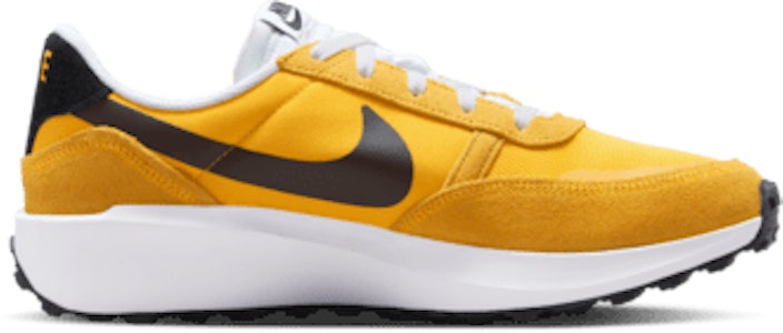 나이키 와플 나비 유니버시티 골드/화이트/골드 리프/블랙 FJ4195-700 Lookbook 나이키 와플 나비 유니버시티 골드/화이트/골드 리프/블랙 FJ4195-700