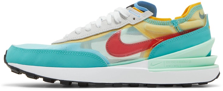 Nike Waffle One 運動休閒鞋 綠藍紅 Lookbook Nike Waffle One 運動休閒鞋 綠藍紅