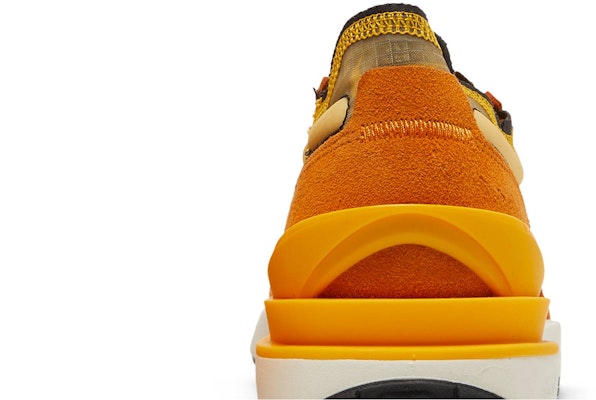 Nike Waffle One SE 'University Gold Sunset' DD8014-700 Sizing Nike Waffle One SE 'University Gold Sunset' DD8014-700