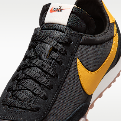 Sizing Nike Waffle Racer Negro/Marrón Goma/Oro Universitario IM8658-003