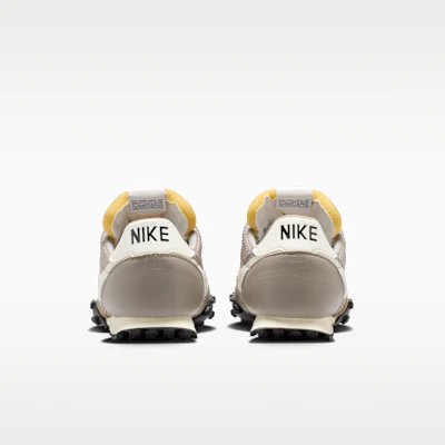 Nike Waffle Racer SE Moon Parcel/Shadow Header/Coconut Milk/Sale IM8673-001 Details for Nike Waffle Racer SE Moon Parcel/Shadow Header/Coconut Milk/Sale IM8673-001