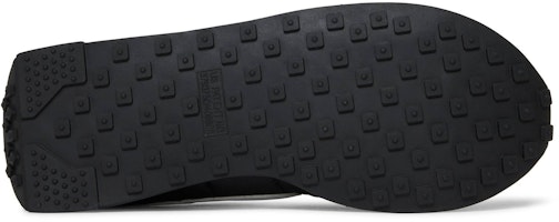 ナイキ ワッフルトレーナー2 ブラック/ホワイト DH1349-001 Shop ナイキ ワッフルトレーナー2 ブラック/ホワイト DH1349-001