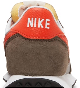 Nike Waffle Trainer 2 'Moon Fossil Tim Oranye' DH1349-002 Sizing Nike Waffle Trainer 2 'Moon Fossil Tim Oranye' DH1349-002