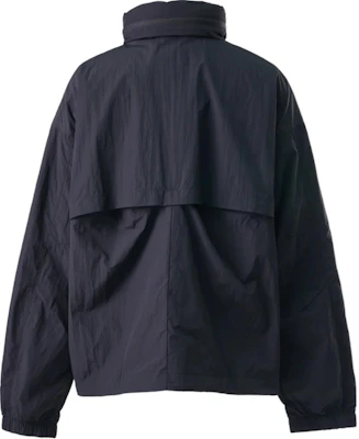 Nike Jaket Longgar Tahan Air UV Protection Warna Hitam FZ0715-010 Lookbook Nike Jaket Longgar Tahan Air UV Protection Warna Hitam FZ0715-010