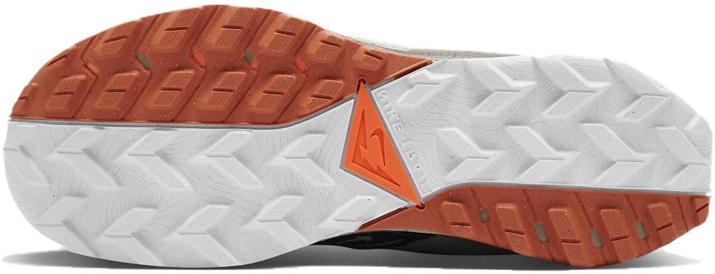Nike Wildhorse 8 'Light Silver Khaki Vintage Coral Velvet Brown' DR2686-005 Details for Nike Wildhorse 8 'Light Silver Khaki Vintage Coral Velvet Brown' DR2686-005