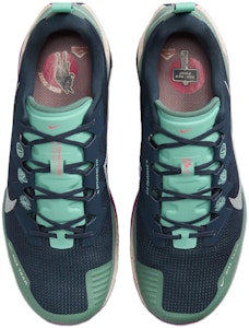 Nike Wildhorse 8 Armory Navy Verde Bicoastal Frost Marfil Pálido DR2686-401 Lookbook Nike Wildhorse 8 Armory Navy Verde Bicoastal Frost Marfil Pálido DR2686-401