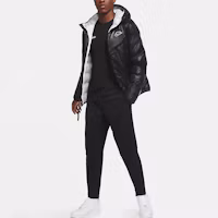 Shop Nike Windrunner 黑色羽絨外套 冬季運動服 CZ1509-010