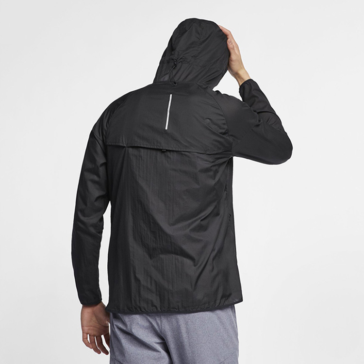 Sizing Nike WindRunner Lightweight Breathable Running Jacket - Black AR0258-011