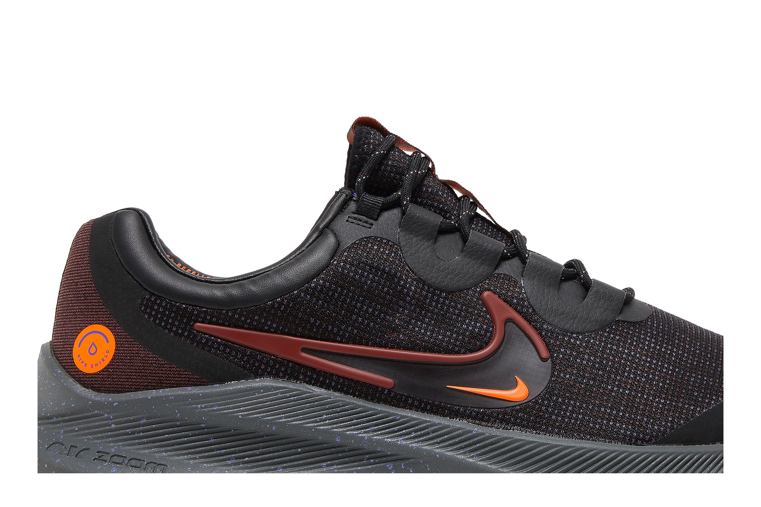 Lookbook Nike Winflo 8 Shield ''Bronze Eclipse Redstone'' Scarpe da Corsa DC3727-200