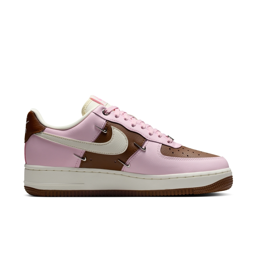 Lookbook (W) Kasut Kasual NIKE AIR FORCE 1 ''07 LX IO7595211