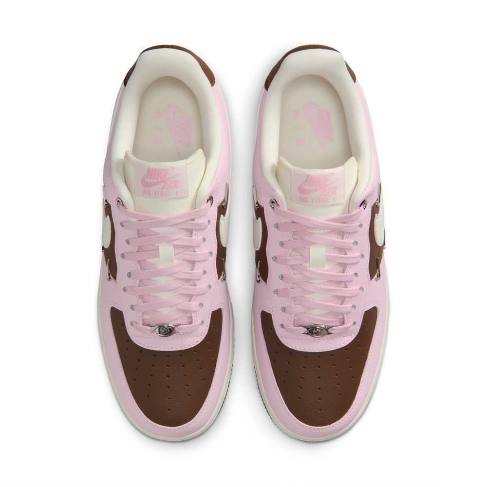 Shop (W) Kasut Kasual NIKE AIR FORCE 1 ''07 LX IO7595211