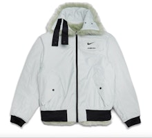 Nike x Ambush 女款可翻转人造毛皮大衣 静谧青/黑色 Lookbook Nike x Ambush 女款可翻转人造毛皮大衣 静谧青/黑色