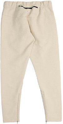 Nike x Fear Of God NRG FOG 灰白色春季運動長褲 BV4414-238 Lookbook Nike x Fear Of God NRG FOG 灰白色春季運動長褲 BV4414-238