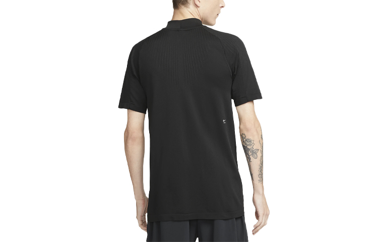 Lookbook Nike x MMW Loose Fit Raglan Sleeve T-Shirt Hitam DD9437-010