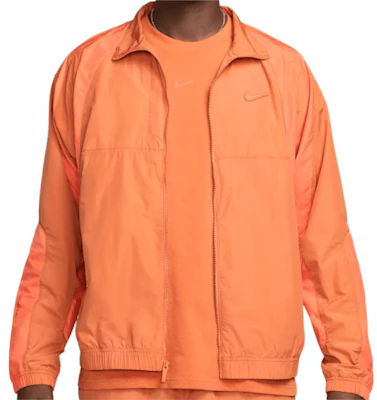 Nike x Nocta 聯名款男女同款橘色Logo長袖拉鍊外套 FN7666-808 Order Nike x Nocta 聯名款男女同款橘色Logo長袖拉鍊外套 FN7666-808