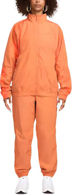 Nike x Nocta 聯名款男女同款橘色Logo長袖拉鍊外套 FN7666-808 Shop Nike x Nocta 聯名款男女同款橘色Logo長袖拉鍊外套 FN7666-808