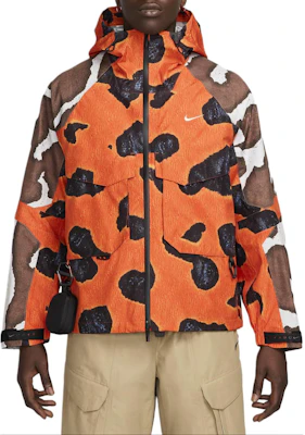 Nike x Nocta FW24 Jaket Hoodie Pria Multi-Pocket Logo Oranye Coklat Bordir FZ3253-819 Shop Nike x Nocta FW24 Jaket Hoodie Pria Multi-Pocket Logo Oranye Coklat Bordir FZ3253-819