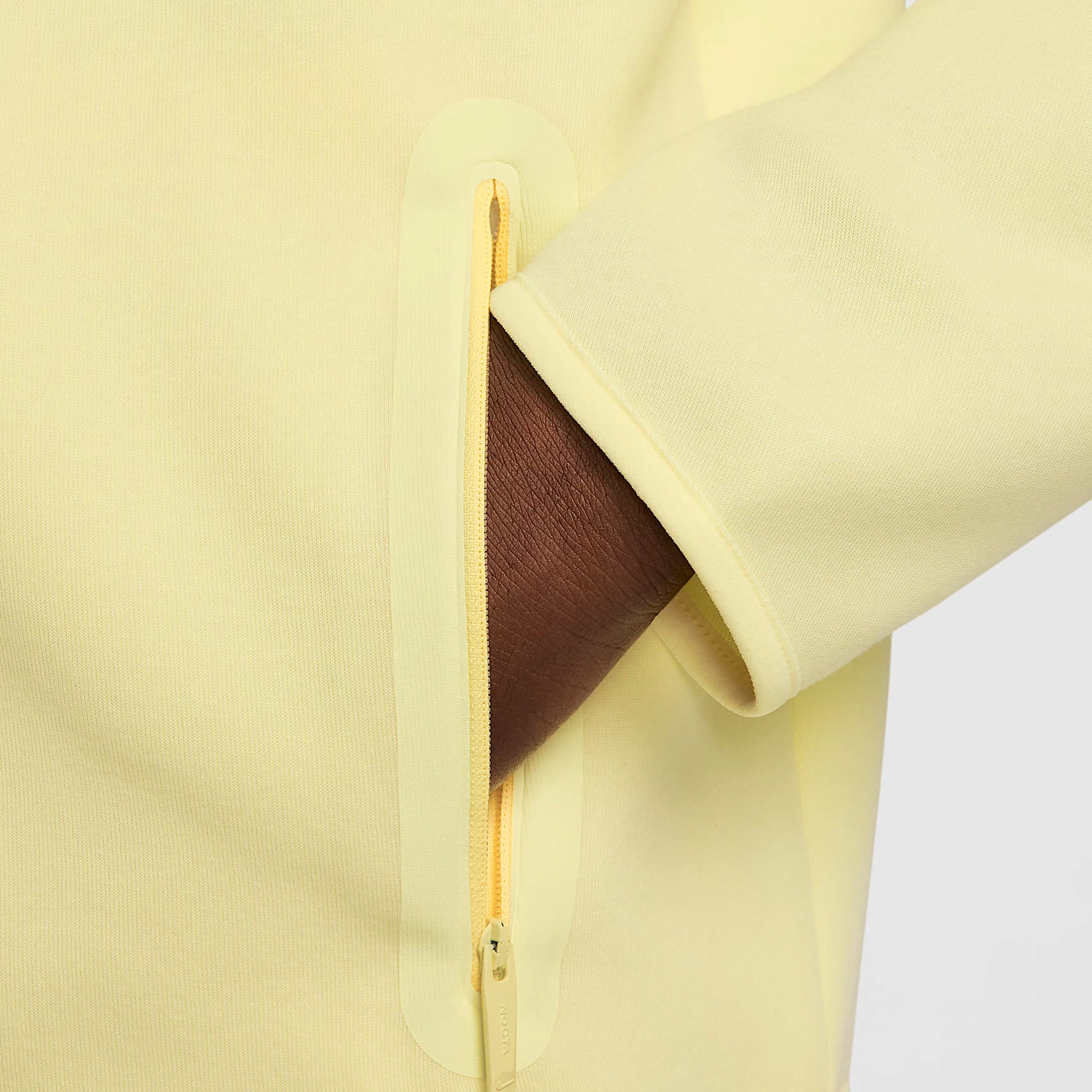 Purchase Nike x NOCTA FW24 黃色科技羊毛拉鍊連帽衫 男女適用 FD8453-821