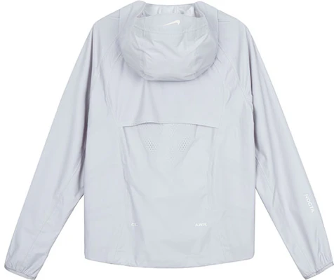 Nike x NOCTA Golf 半拉鍊夾克 狼灰色 透氣連帽防風外套 DJ5587-012 Lookbook Nike x NOCTA Golf 半拉鍊夾克 狼灰色 透氣連帽防風外套 DJ5587-012