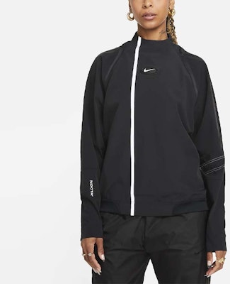 Nike x NOCTA SS23 遠方致意黑色復古運動標誌長袖T恤 男女款 DV3632-010 Shop Nike x NOCTA SS23 遠方致意黑色復古運動標誌長袖T恤 男女款 DV3632-010