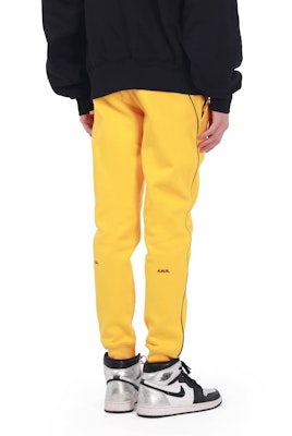 Nike x NOCTA 金色運動褲 - 亞洲版復古風格. DA4105-739 Purchase Nike x NOCTA 金色運動褲 - 亞洲版復古風格. DA4105-739