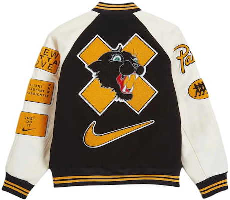 Nike x Patta Running Team SS24 Jaket Varsiti Hitam Putih Unisex. FJ3106-010 Lookbook Nike x Patta Running Team SS24 Jaket Varsiti Hitam Putih Unisex. FJ3106-010