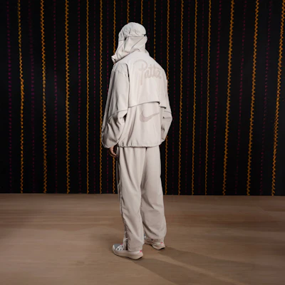 Nike x Patta SS24 Grey Logo Print Zip-Up Hoodie Jacket Unisex Casual Sportswear FJ3087-126 Sizing Nike x Patta SS24 Grey Logo Print Zip-Up Hoodie Jacket Unisex Casual Sportswear FJ3087-126