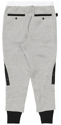 ナイキ x サカイ グレー ニット ジョガーパンツ レトロ サイドストライプ トラウザーズ CW2187-063 Lookbook ナイキ x サカイ グレー ニット ジョガーパンツ レトロ サイドストライプ トラウザーズ CW2187-063