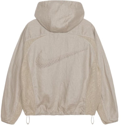 Nike x Stüssy SS24 Chaqueta Unisex Beige con Capucha - Cómoda y Estilosa. FZ5751-263 Lookbook Nike x Stüssy SS24 Chaqueta Unisex Beige con Capucha - Cómoda y Estilosa. FZ5751-263