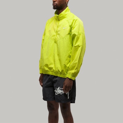 Nike x Stüssy Windrunner Jacket Bright Cactus Lookbook Nike x Stüssy Windrunner Jacket Bright Cactus
