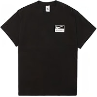 Nike x Stussy Baju-T Grafik Logo Vintage Hitam Uniseks CU9256-010 Lookbook Nike x Stussy Baju-T Grafik Logo Vintage Hitam Uniseks CU9256-010