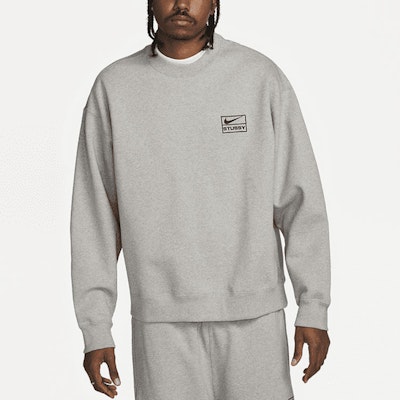 Nike x Stussy SS23 灰色復古徽標中性圓領運動衫. DO9337-063 Shop Nike x Stussy SS23 灰色復古徽標中性圓領運動衫. DO9337-063