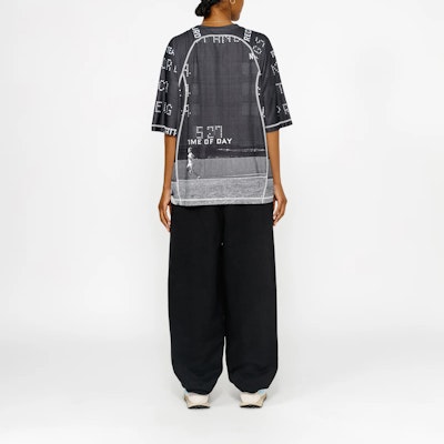 Camiseta Negra Unisex Nike x Stussy UV Loose Fit con Estampado de Letras. FZ5759-010 Purchase Camiseta Negra Unisex Nike x Stussy UV Loose Fit con Estampado de Letras. FZ5759-010