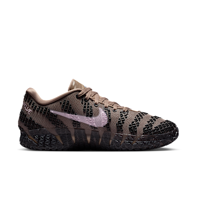 Shop Nike Zaza 3 'Showstopper' EP 米克棕/黑色/粉泡棉 HF2794-200