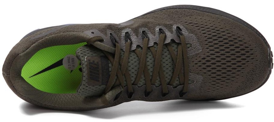 (W) Nike Zoom All Out Low Cargo Khaki Negro Platino Puro 'Verde Negro'. 878670-302 Lookbook (W) Nike Zoom All Out Low Cargo Khaki Negro Platino Puro 'Verde Negro'. 878670-302