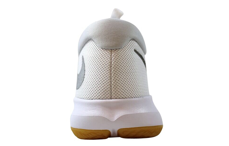 Lookbook ナイキ ズーム アサーション 白クロムガム 917505-101